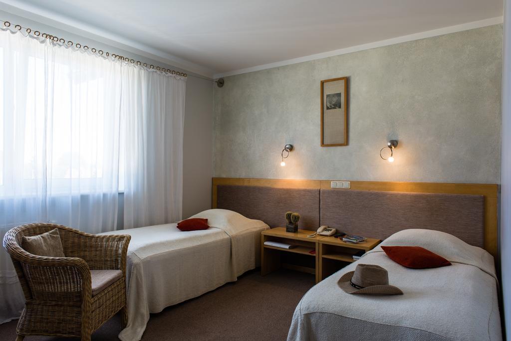 Hotel Sanvilla Sigulda Habitación foto